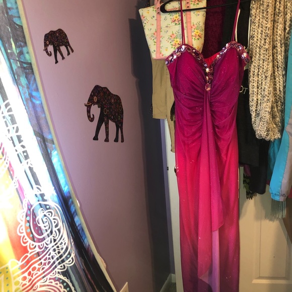 WEDDING / PROM DRESS - Picture 3 of 5